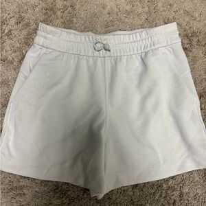 Lululemon softstreme high rise short 4"